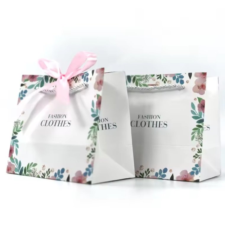 Recyclable Gift Paper Bags With Handle - Image 2