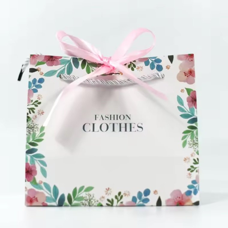 Recyclable Gift Paper Bags With Handle - Image 3