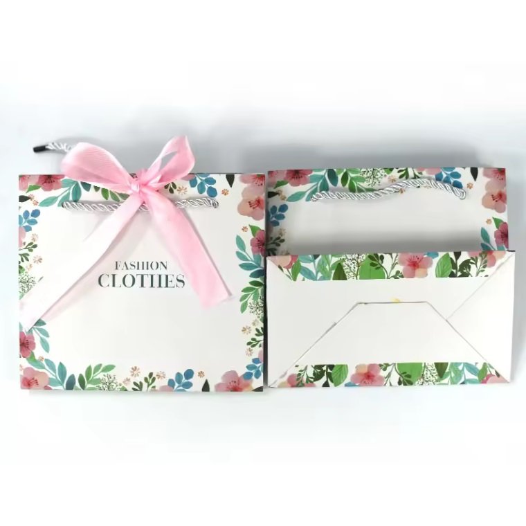 Recyclable Gift Paper Bags With Handle - Image 4